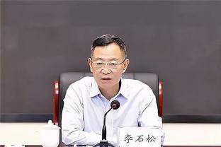 内维尔：梅罗之间一直选C罗 到了C罗的高度也就对他高要求